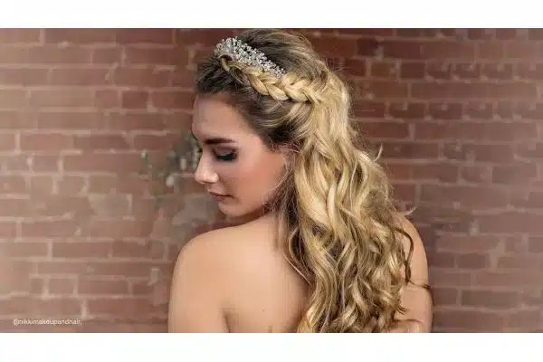 Half-up hairstyle used to check what hair lifts away from the sides.